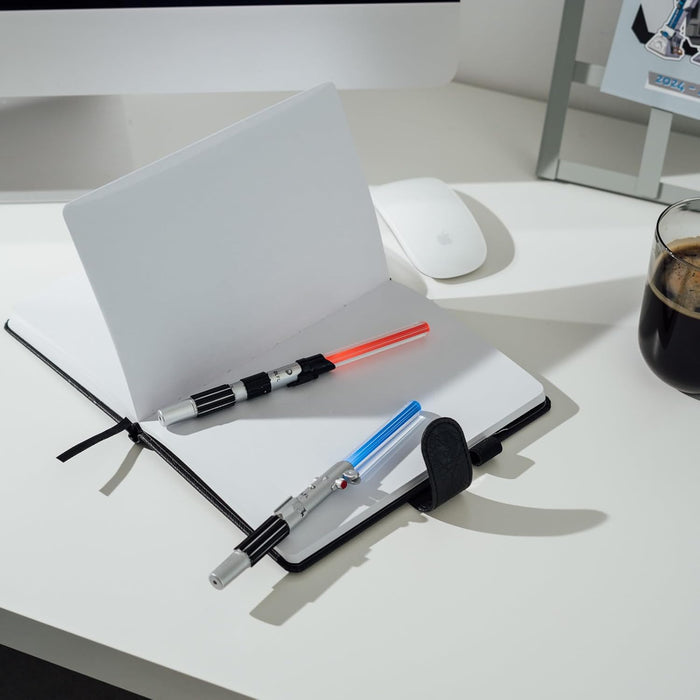 23625_star-wars-lightsaber-LED-ballpoint-pen-set-6.jpg