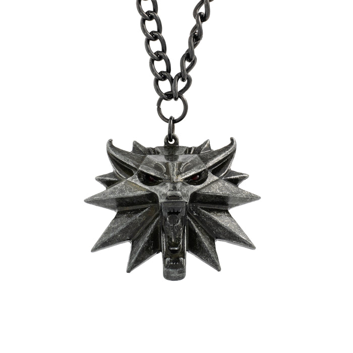 productImage-21982-the-witcher-3-wild-hunt-wolf-medaillon-mit-led-augen-4.jpg