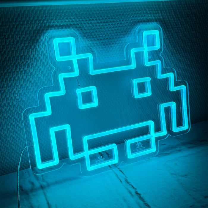 productImage-22519-space-invaders-neon-logo-lampe.jpg