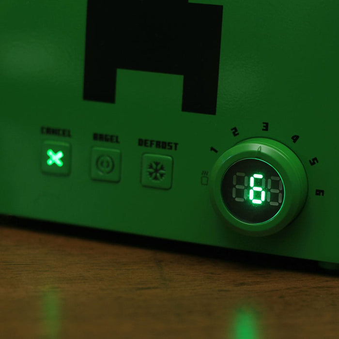 Minecraft Creeper Toaster im Würfel-Design