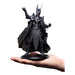 Estatua de El Señor de los Anillos: Sauron forjando el Anillo